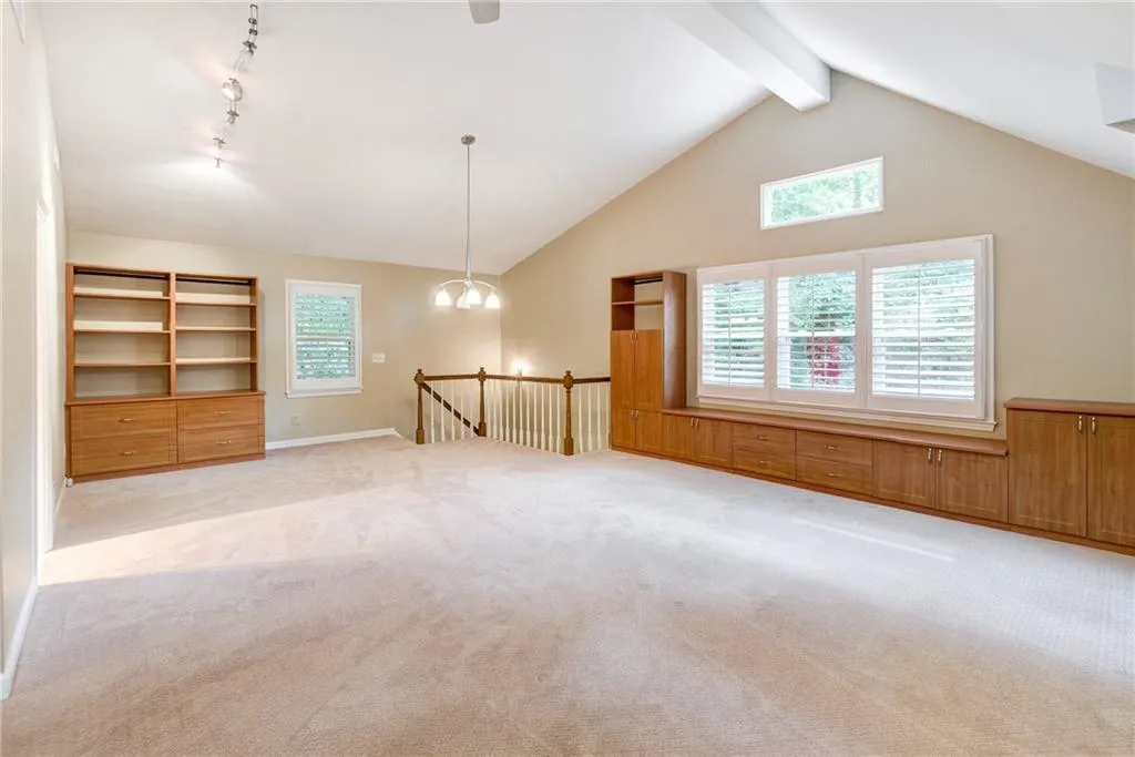 405 Ferry Landing Nw, Sandy Springs, Georgia 30328, 4 Bedrooms Bedrooms, ,3 BathroomsBathrooms,Residential,Sold,405 Ferry Landing Nw,7111822