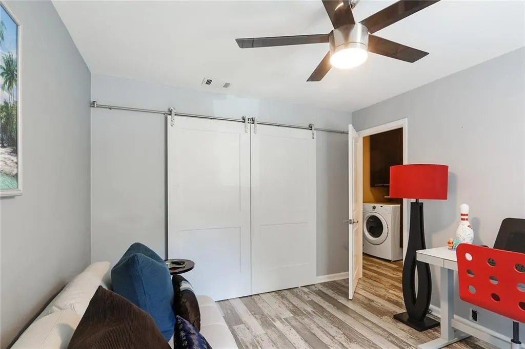 37 Dunwoody Springs Drive, Atlanta, Georgia 30328, 2 Bedrooms Bedrooms, ,2 BathroomsBathrooms,Residential,Sold,37 Dunwoody Springs Drive,6053951