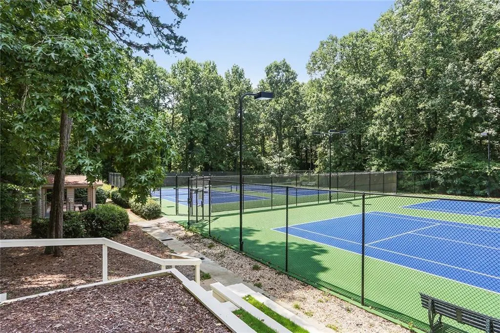 37 Dunwoody Springs Drive, Atlanta, Georgia 30328, 2 Bedrooms Bedrooms, ,2 BathroomsBathrooms,Residential,Sold,37 Dunwoody Springs Drive,6053951