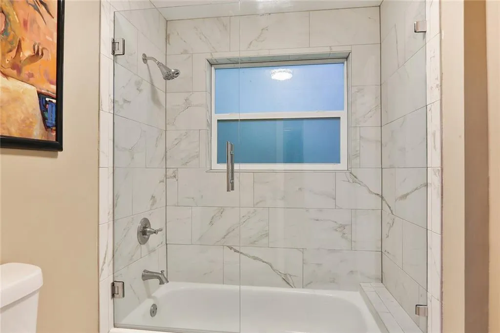 37 Dunwoody Springs Drive, Atlanta, Georgia 30328, 2 Bedrooms Bedrooms, ,2 BathroomsBathrooms,Residential,Sold,37 Dunwoody Springs Drive,6053951