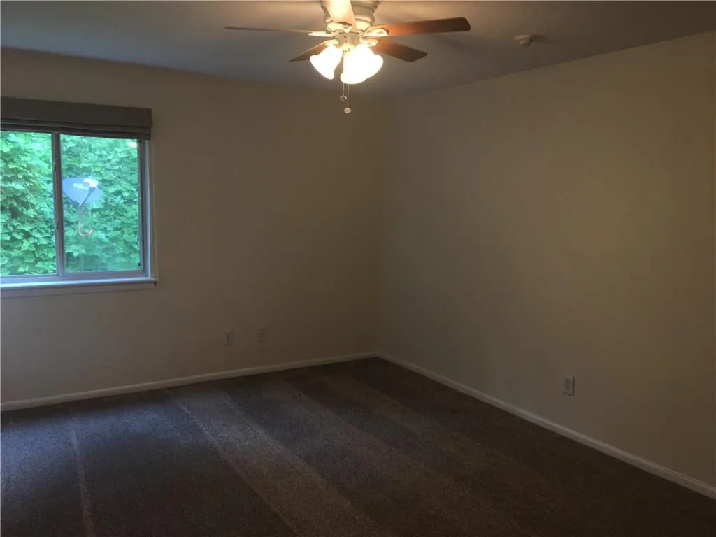 5095 Roswell Road Unit 105, Atlanta, Georgia 30342, 2 Bedrooms Bedrooms, ,2 BathroomsBathrooms,Residential,Sold,5095 Roswell Road Unit 105,6026590