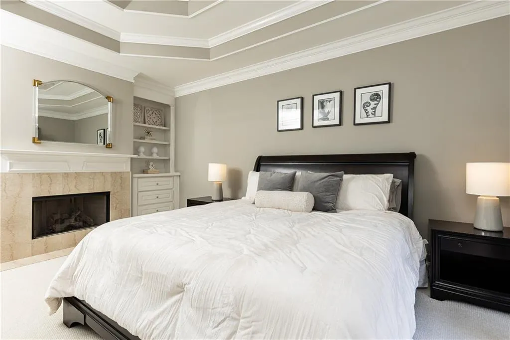 5492 Glenridge Drive Unit 508, Atlanta, Georgia 30342, 4 Bedrooms Bedrooms, ,3 BathroomsBathrooms,Residential,Sold,5492 Glenridge Drive Unit 508,7476470