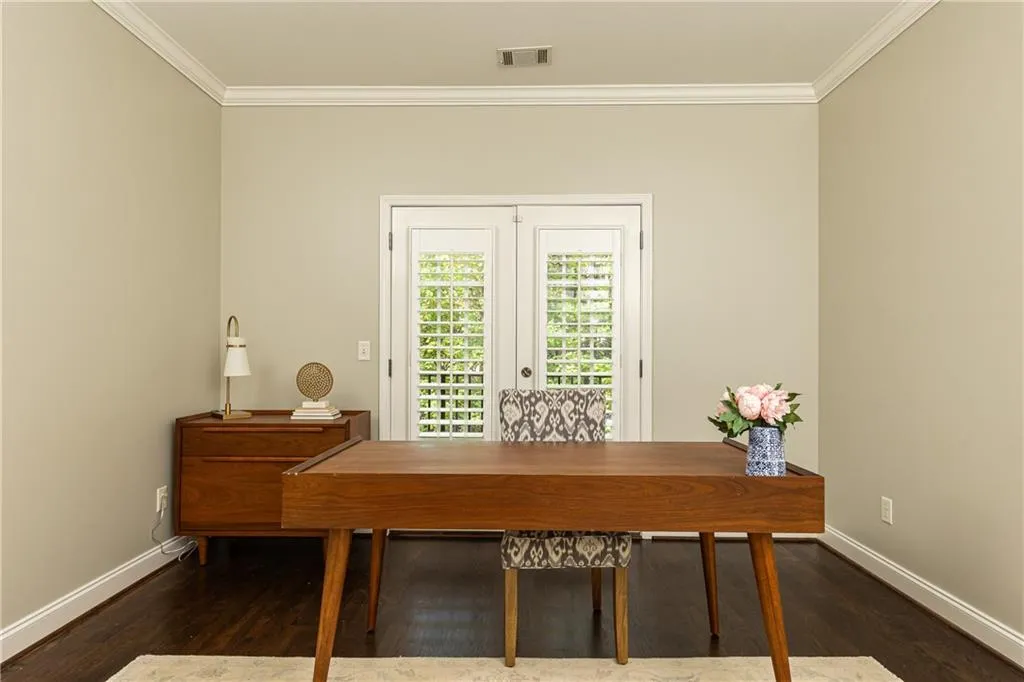 5492 Glenridge Drive Unit 508, Atlanta, Georgia 30342, 4 Bedrooms Bedrooms, ,3 BathroomsBathrooms,Residential,Sold,5492 Glenridge Drive Unit 508,7476470