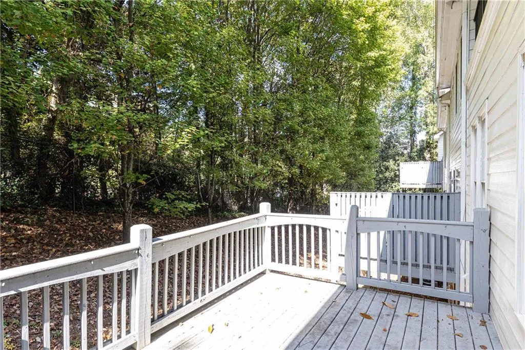 5492 Glenridge Drive Unit 508, Atlanta, Georgia 30342, 4 Bedrooms Bedrooms, ,3 BathroomsBathrooms,Residential,Sold,5492 Glenridge Drive Unit 508,7476470