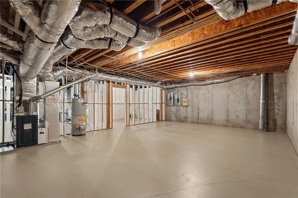 5027 Green Pine Drive, Atlanta, Georgia 30342, 5 Bedrooms Bedrooms, ,5 BathroomsBathrooms,Residential,For Sale,5027 Green Pine Drive,7670381