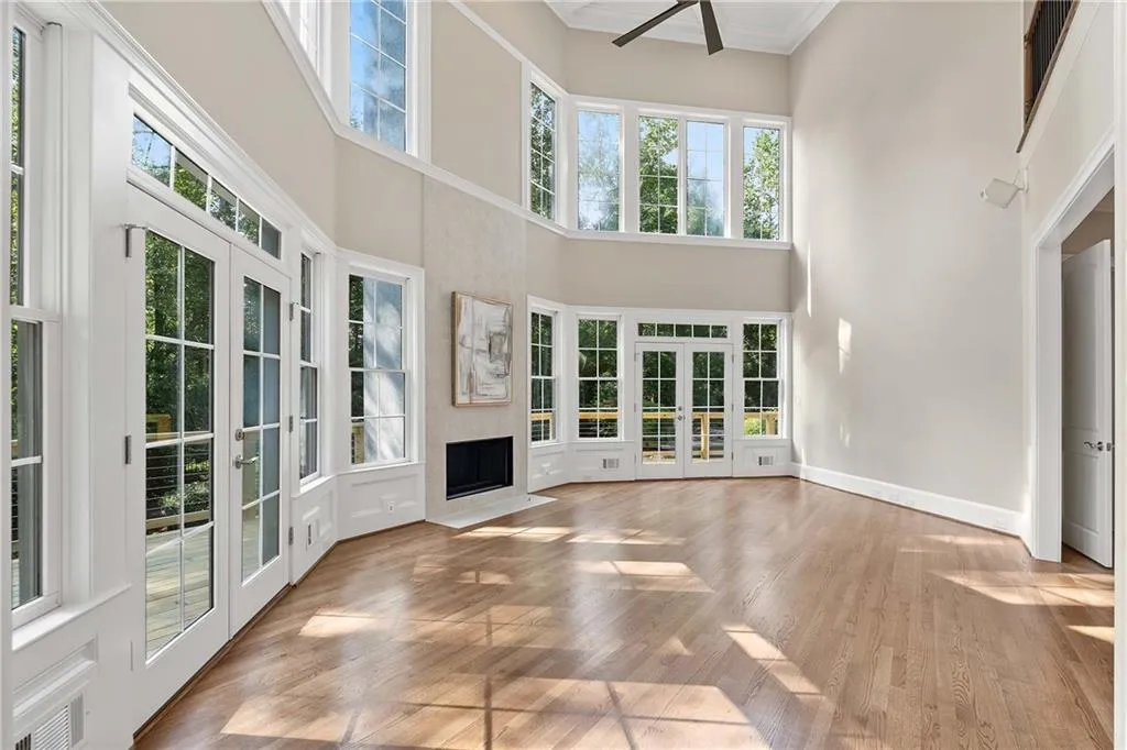 5027 Green Pine Drive, Atlanta, Georgia 30342, 5 Bedrooms Bedrooms, ,5 BathroomsBathrooms,Residential,For Sale,5027 Green Pine Drive,7670381