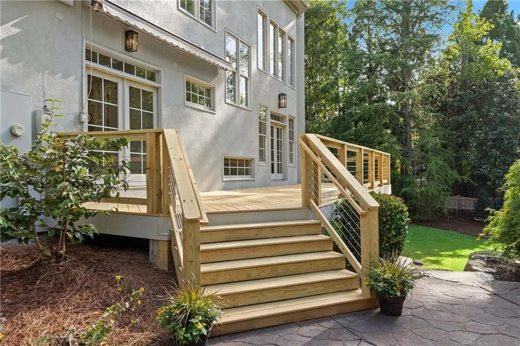 5027 Green Pine Drive, Atlanta, Georgia 30342, 5 Bedrooms Bedrooms, ,5 BathroomsBathrooms,Residential,For Sale,5027 Green Pine Drive,7670381