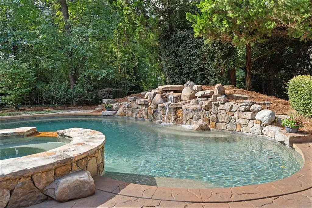 5027 Green Pine Drive, Atlanta, Georgia 30342, 5 Bedrooms Bedrooms, ,5 BathroomsBathrooms,Residential,For Sale,5027 Green Pine Drive,7670381