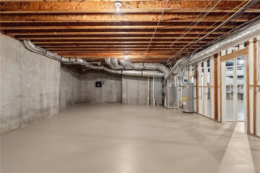 5027 Green Pine Drive, Atlanta, Georgia 30342, 5 Bedrooms Bedrooms, ,5 BathroomsBathrooms,Residential,For Sale,5027 Green Pine Drive,7670381