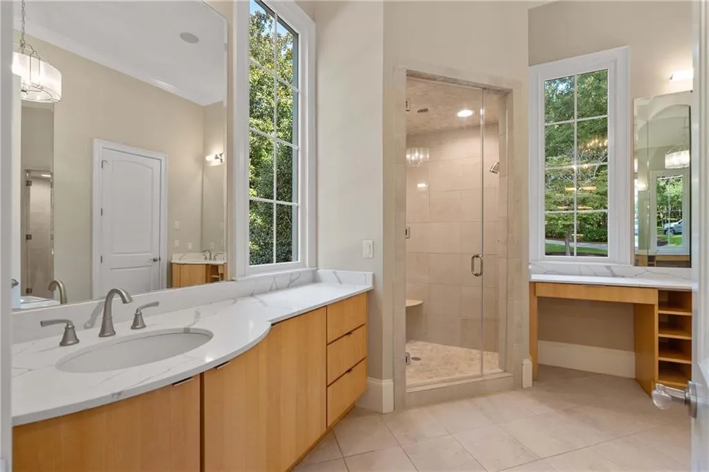 5027 Green Pine Drive, Atlanta, Georgia 30342, 5 Bedrooms Bedrooms, ,5 BathroomsBathrooms,Residential,For Sale,5027 Green Pine Drive,7670381