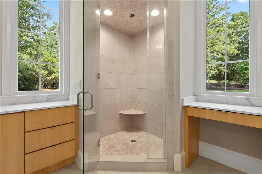 5027 Green Pine Drive, Atlanta, Georgia 30342, 5 Bedrooms Bedrooms, ,5 BathroomsBathrooms,Residential,For Sale,5027 Green Pine Drive,7670381