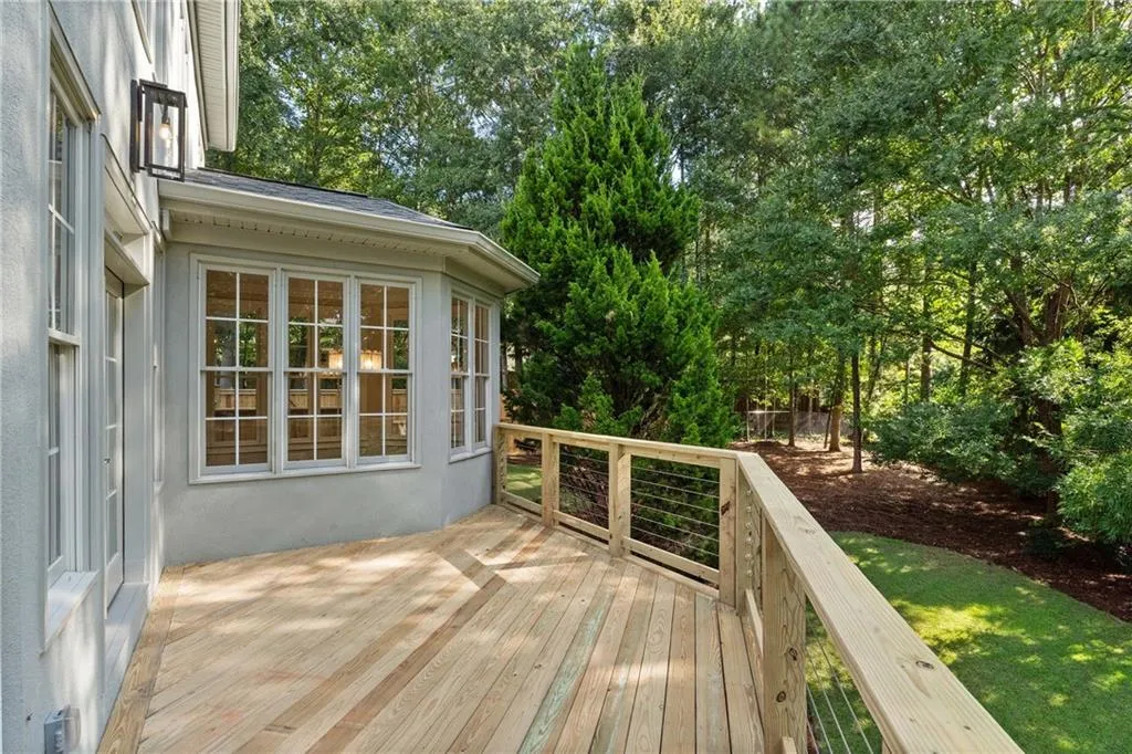 5027 Green Pine Drive, Atlanta, Georgia 30342, 5 Bedrooms Bedrooms, ,5 BathroomsBathrooms,Residential,For Sale,5027 Green Pine Drive,7670381