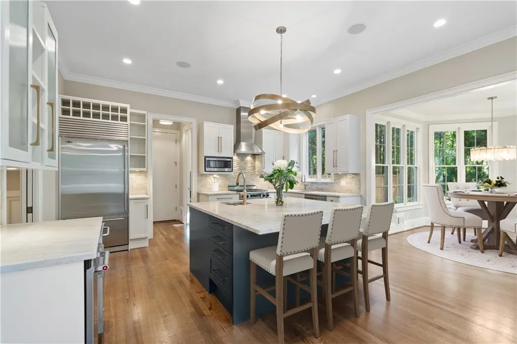 5027 Green Pine Drive, Atlanta, Georgia 30342, 5 Bedrooms Bedrooms, ,5 BathroomsBathrooms,Residential,For Sale,5027 Green Pine Drive,7670381