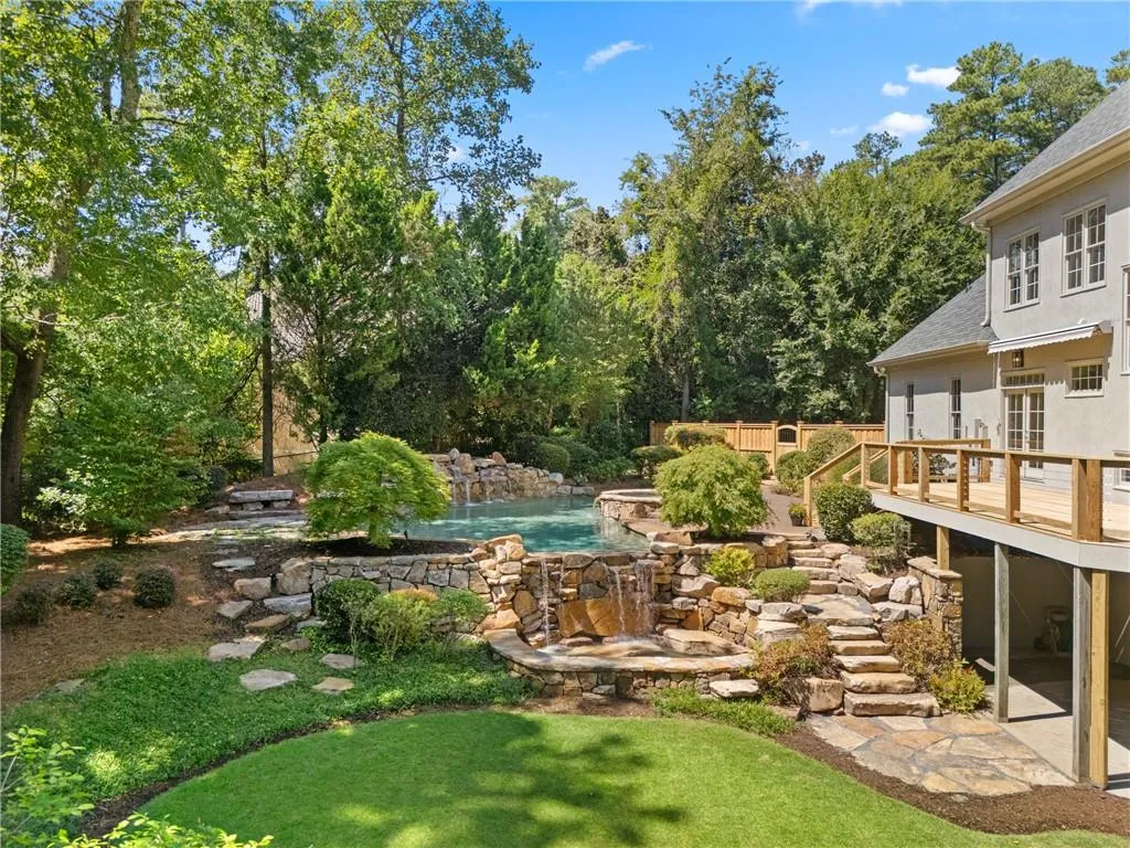 5027 Green Pine Drive, Atlanta, Georgia 30342, 5 Bedrooms Bedrooms, ,5 BathroomsBathrooms,Residential,For Sale,5027 Green Pine Drive,7670381