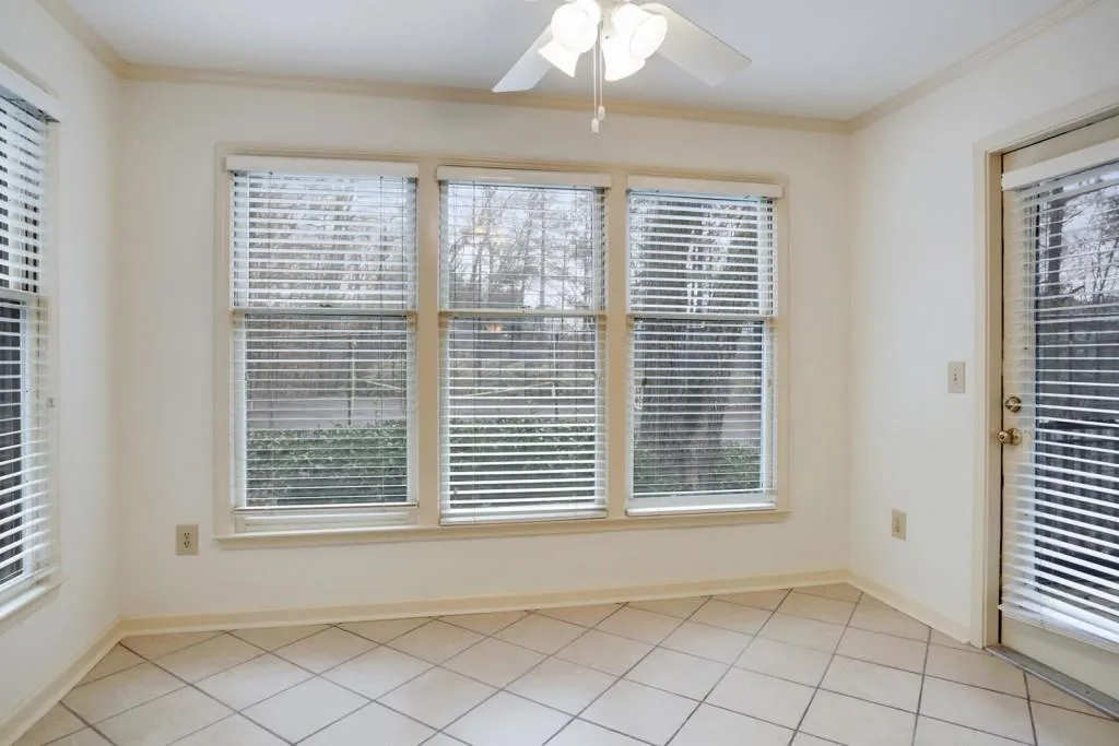 301 Bainbridge Drive Unit 301, Atlanta, Georgia 30327, 2 Bedrooms Bedrooms, ,2 BathroomsBathrooms,Residential,Sold,301 Bainbridge Drive Unit 301,5628520