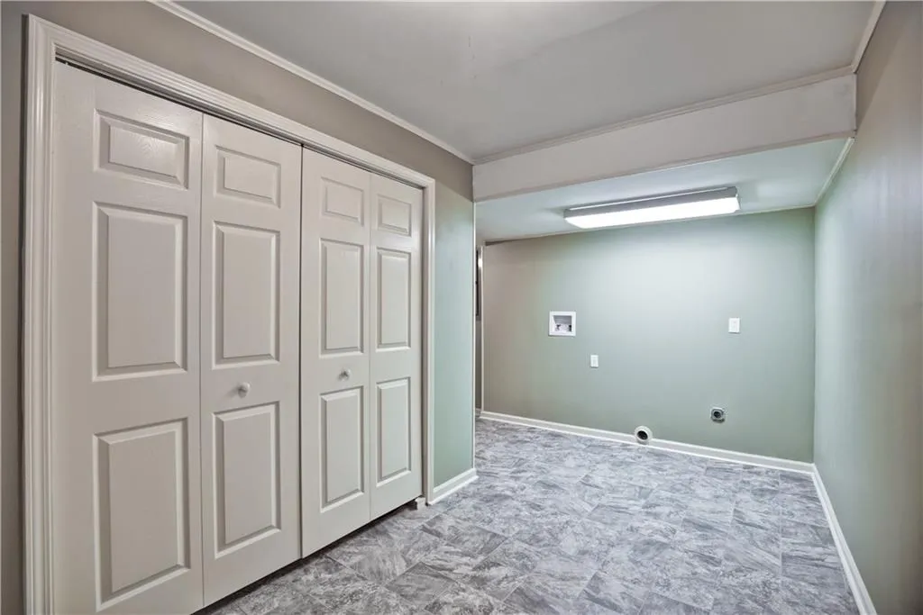 6590 Williamson Drive, Sandy Springs, Georgia 30328, 4 Bedrooms Bedrooms, ,3 BathroomsBathrooms,Residential,Sold,6590 Williamson Drive,5803308