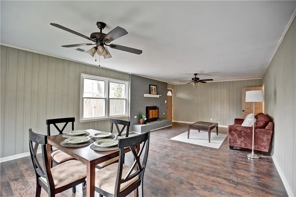 6590 Williamson Drive, Sandy Springs, Georgia 30328, 4 Bedrooms Bedrooms, ,3 BathroomsBathrooms,Residential,Sold,6590 Williamson Drive,5803308