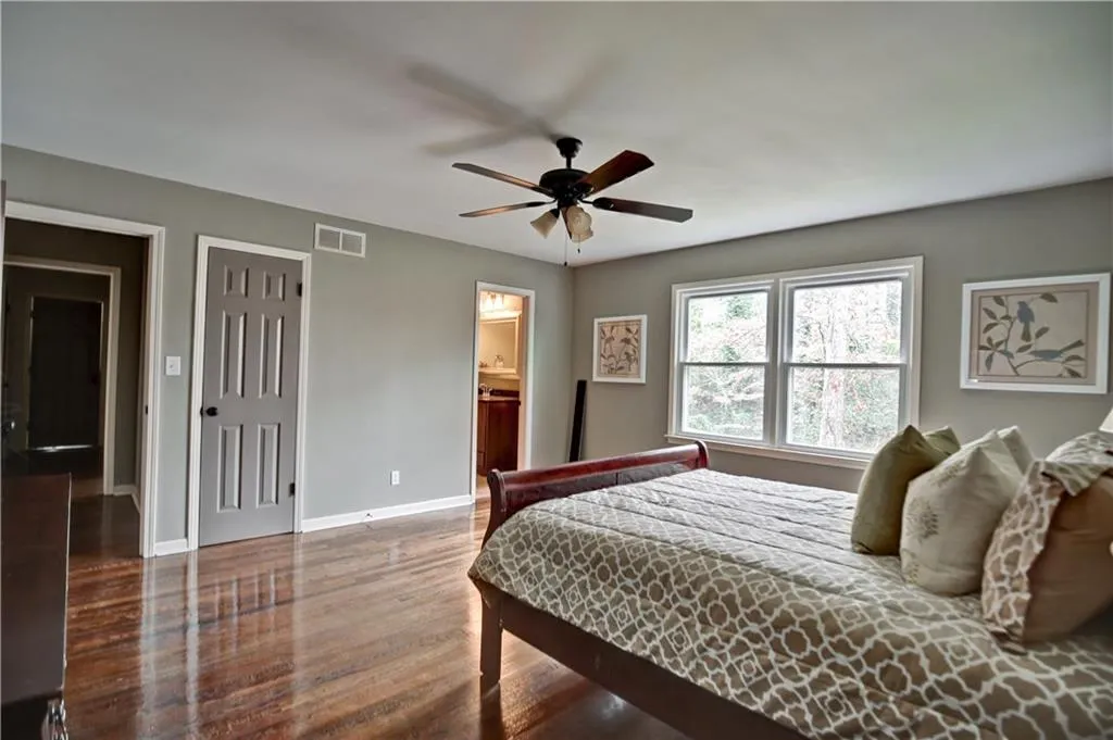 6590 Williamson Drive, Sandy Springs, Georgia 30328, 4 Bedrooms Bedrooms, ,3 BathroomsBathrooms,Residential,Sold,6590 Williamson Drive,5803308
