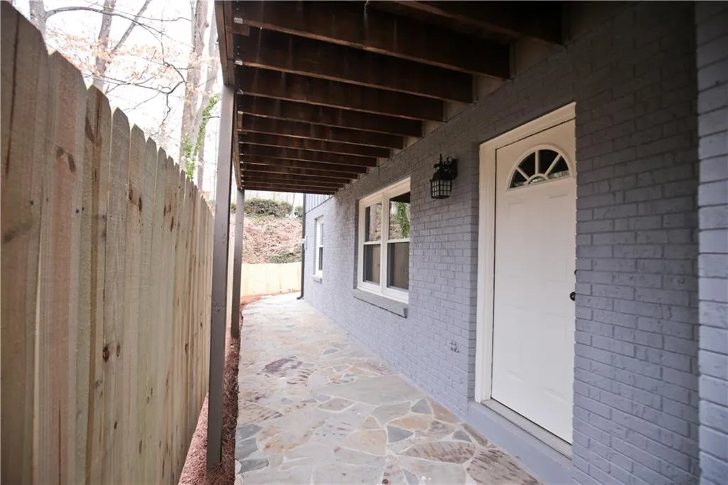 6590 Williamson Drive, Sandy Springs, Georgia 30328, 4 Bedrooms Bedrooms, ,3 BathroomsBathrooms,Residential,Sold,6590 Williamson Drive,5803308