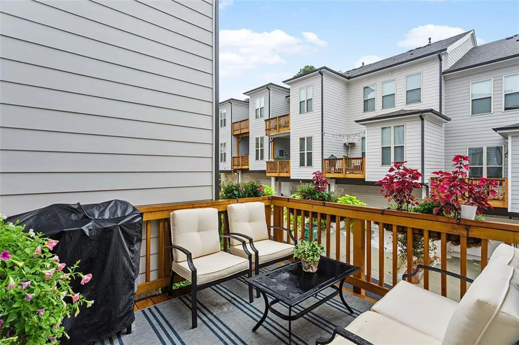 4346 Parkside Place, Sandy Springs, Georgia 30342, 3 Bedrooms Bedrooms, ,3 BathroomsBathrooms,Residential,Sold,4346 Parkside Place,6951843