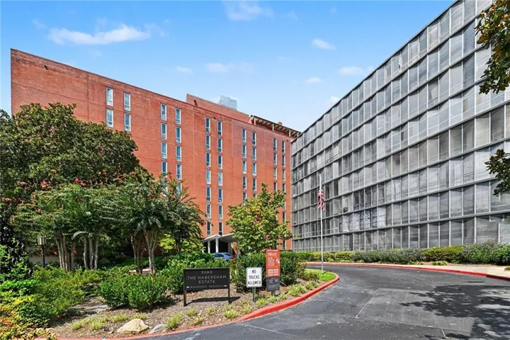 3060 Pharr Court Unit 822, Atlanta, Georgia 30305