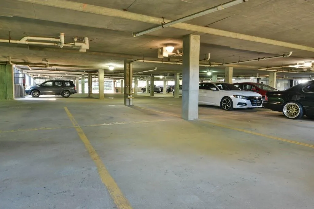 117 Granville Court, Atlanta, Georgia 30328, 2 Bedrooms Bedrooms, ,2 BathroomsBathrooms,Residential,Sold,117 Granville Court,6671482