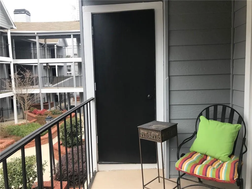 117 Granville Court, Atlanta, Georgia 30328, 2 Bedrooms Bedrooms, ,2 BathroomsBathrooms,Residential,Sold,117 Granville Court,6671482