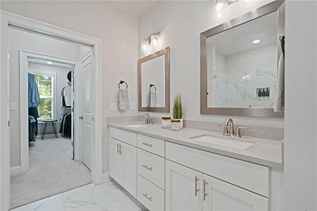1815 La Dawn Lane Nw, Atlanta, Georgia 30318, 3 Bedrooms Bedrooms, ,3 BathroomsBathrooms,Residential,For Sale,1815 La Dawn Lane Nw,7575180