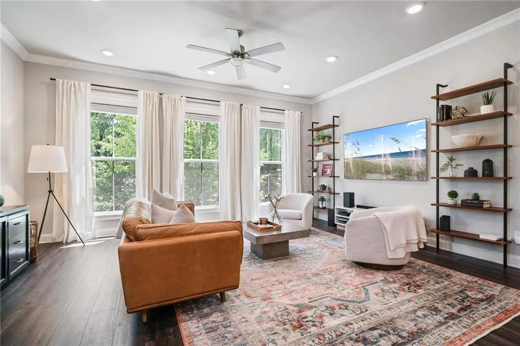 1815 La Dawn Lane Nw, Atlanta, Georgia 30318, 3 Bedrooms Bedrooms, ,3 BathroomsBathrooms,Residential,For Sale,1815 La Dawn Lane Nw,7575180