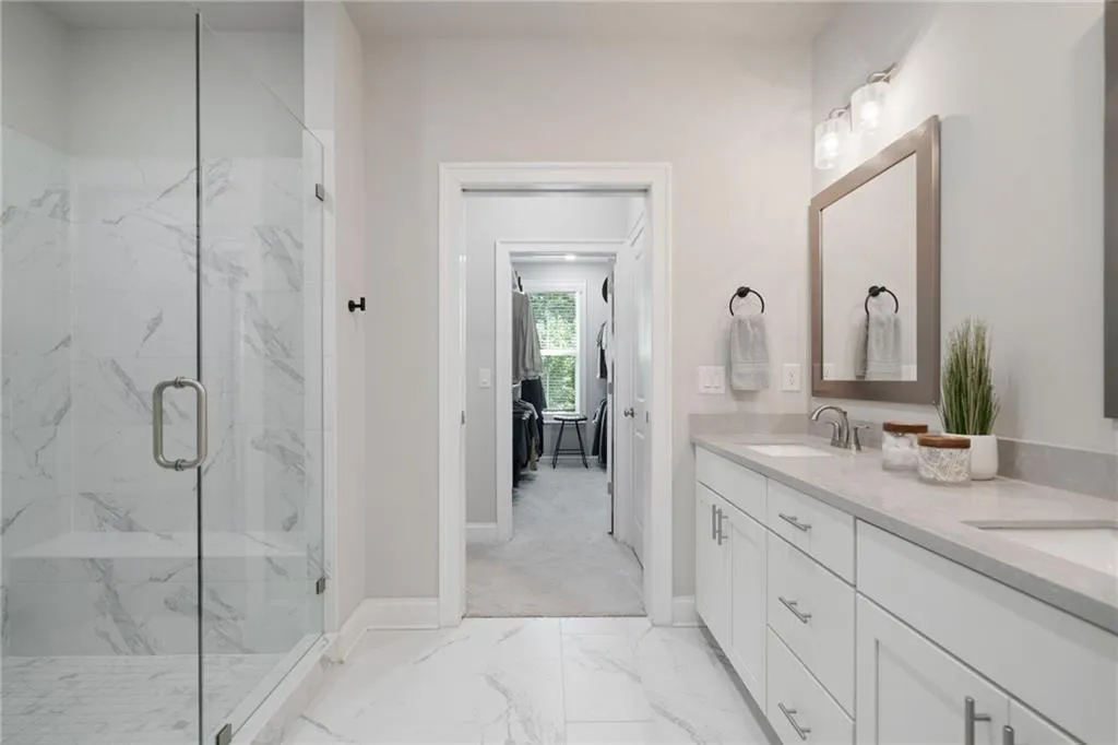 1815 La Dawn Lane Nw, Atlanta, Georgia 30318, 3 Bedrooms Bedrooms, ,3 BathroomsBathrooms,Residential,For Sale,1815 La Dawn Lane Nw,7575180