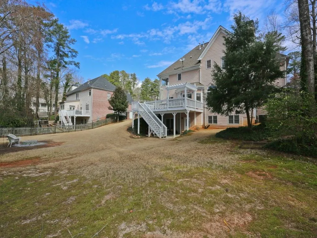 7040 Wycombe Road, Sandy Springs, Georgia 30328, 5 Bedrooms Bedrooms, ,4 BathroomsBathrooms,Residential,Sold,7040 Wycombe Road,5653611
