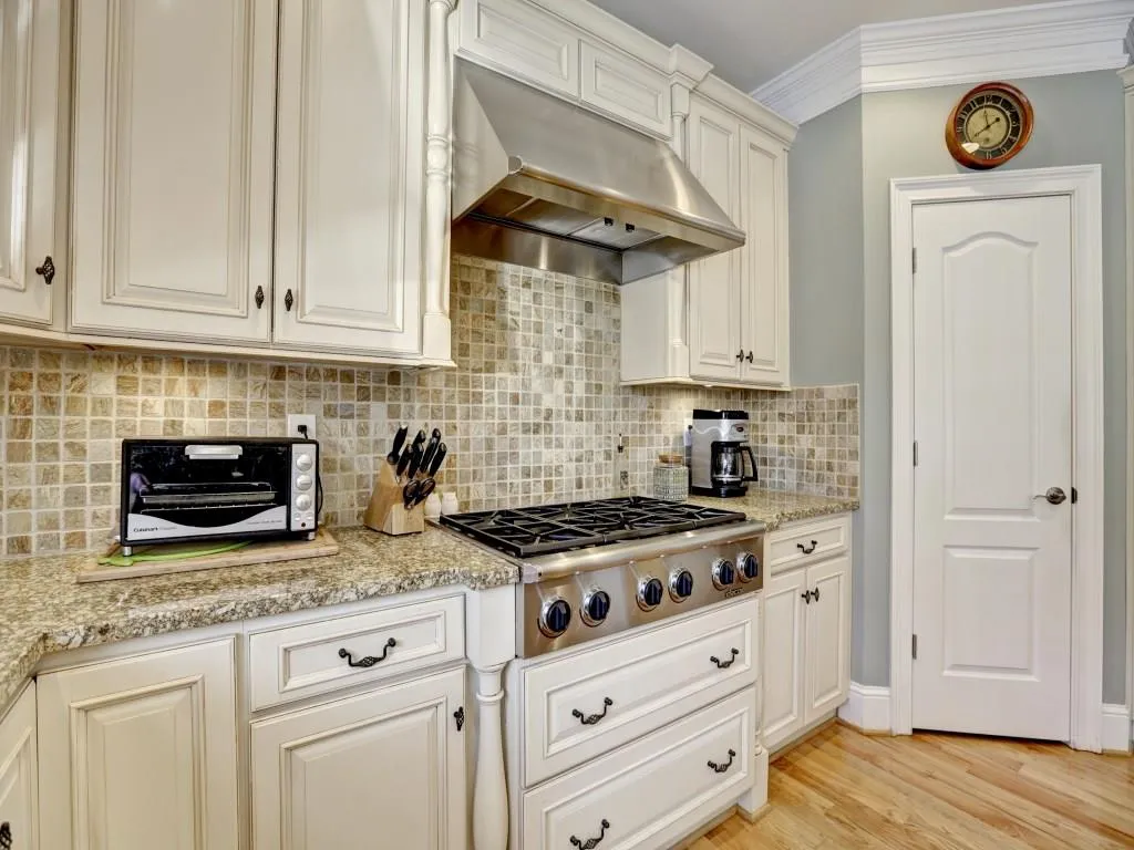 7040 Wycombe Road, Sandy Springs, Georgia 30328, 5 Bedrooms Bedrooms, ,4 BathroomsBathrooms,Residential,Sold,7040 Wycombe Road,5653611