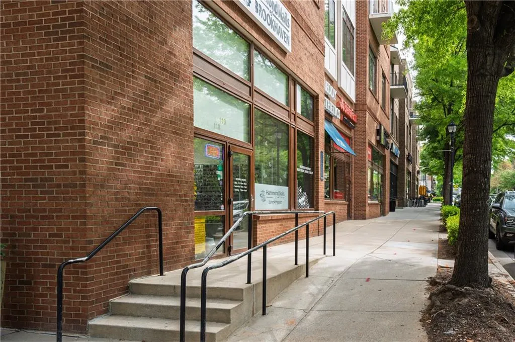 Nearby Retail