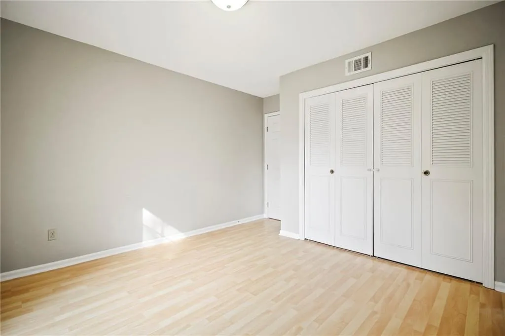 6851 Roswell Road Unit O27, Sandy Springs, Georgia 30328, 2 Bedrooms Bedrooms, ,2 BathroomsBathrooms,Residential,Sold,6851 Roswell Road Unit O27,6911458