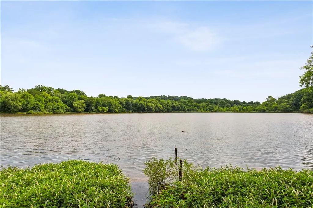 8935 River Landing Way, Atlanta, Georgia 30350, 5 Bedrooms Bedrooms, ,4 BathroomsBathrooms,Residential,Sold,8935 River Landing Way,7407789