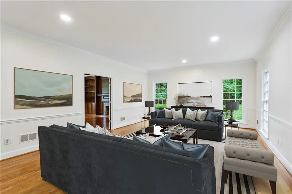 8935 River Landing Way, Atlanta, Georgia 30350, 5 Bedrooms Bedrooms, ,4 BathroomsBathrooms,Residential,Sold,8935 River Landing Way,7407789