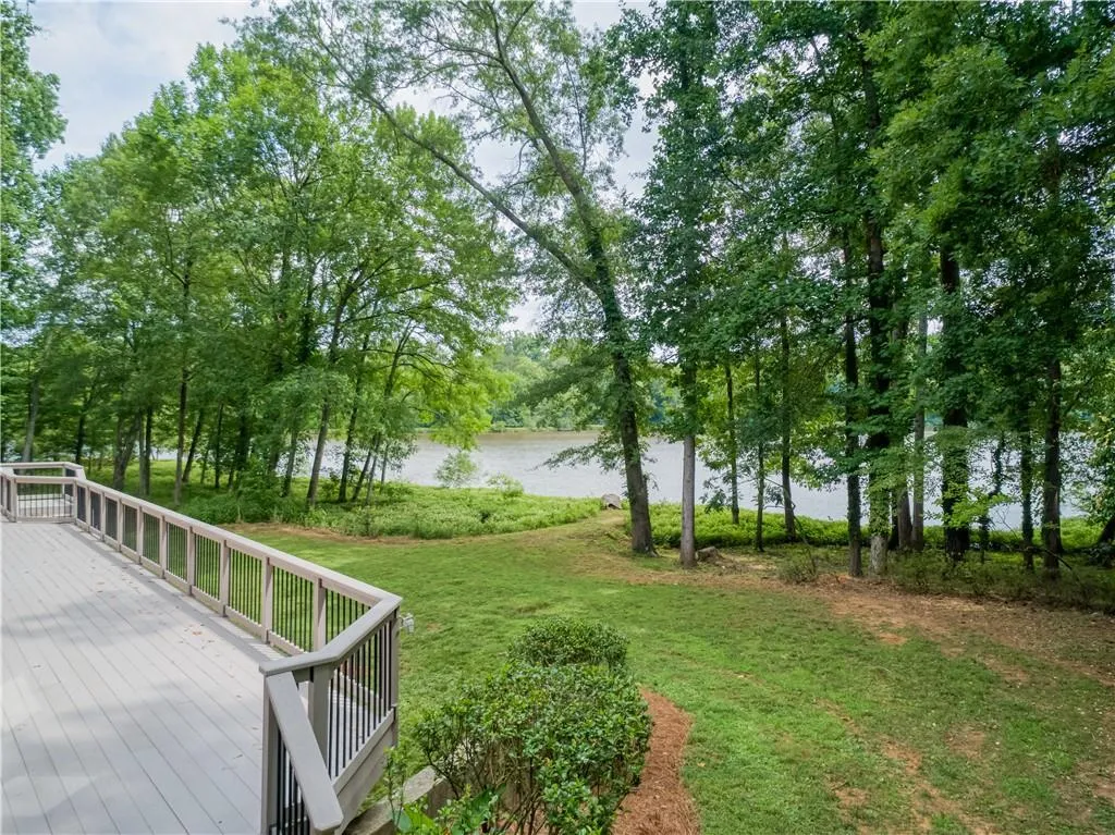 8935 River Landing Way, Atlanta, Georgia 30350, 5 Bedrooms Bedrooms, ,4 BathroomsBathrooms,Residential,Sold,8935 River Landing Way,7407789