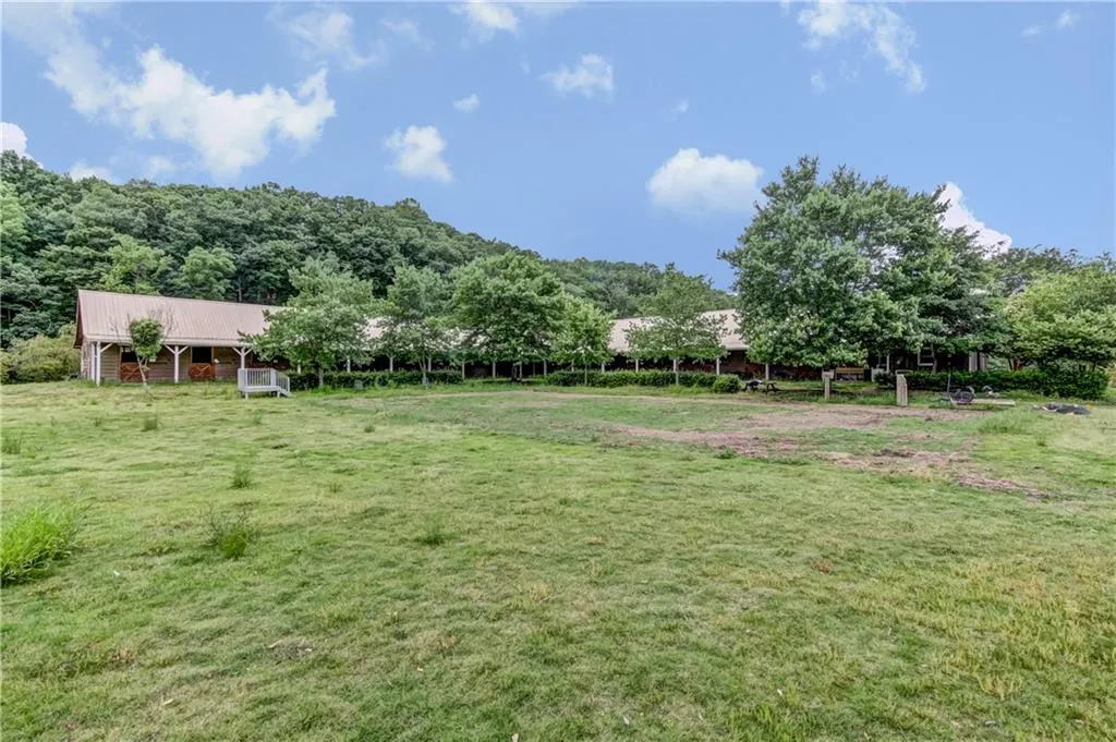 Huntcliff equestrian amenities