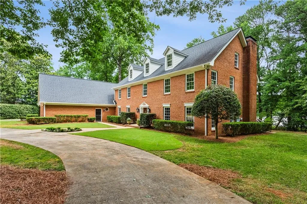 8935 River Landing Way, Atlanta, Georgia 30350, 5 Bedrooms Bedrooms, ,4 BathroomsBathrooms,Residential,Sold,8935 River Landing Way,7407789