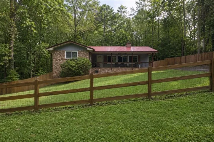 1552 Todd Lane Sw, Lilburn, Georgia 30047