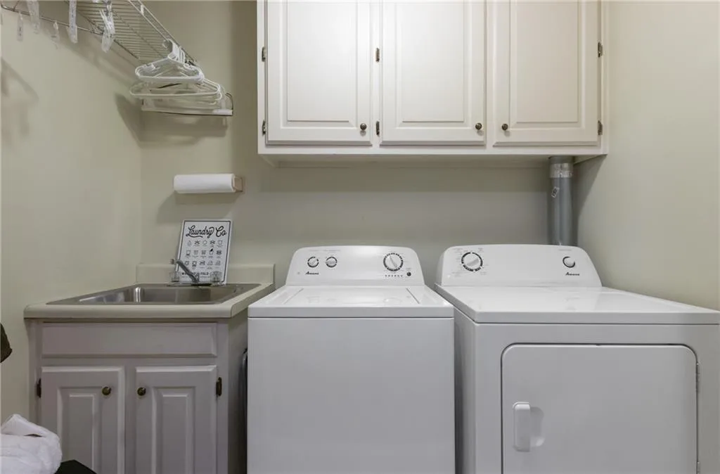 360 Cannady Court, Sandy Springs, Georgia 30350, 5 Bedrooms Bedrooms, ,5 BathroomsBathrooms,Residential,Sold,360 Cannady Court,7236854