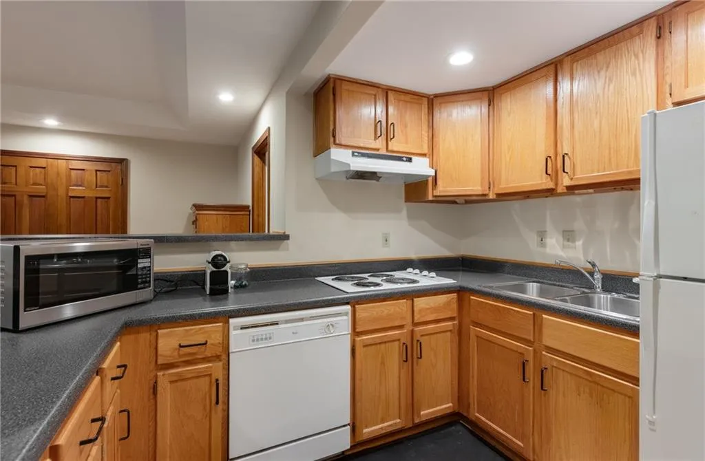 360 Cannady Court, Sandy Springs, Georgia 30350, 5 Bedrooms Bedrooms, ,5 BathroomsBathrooms,Residential,Sold,360 Cannady Court,7236854