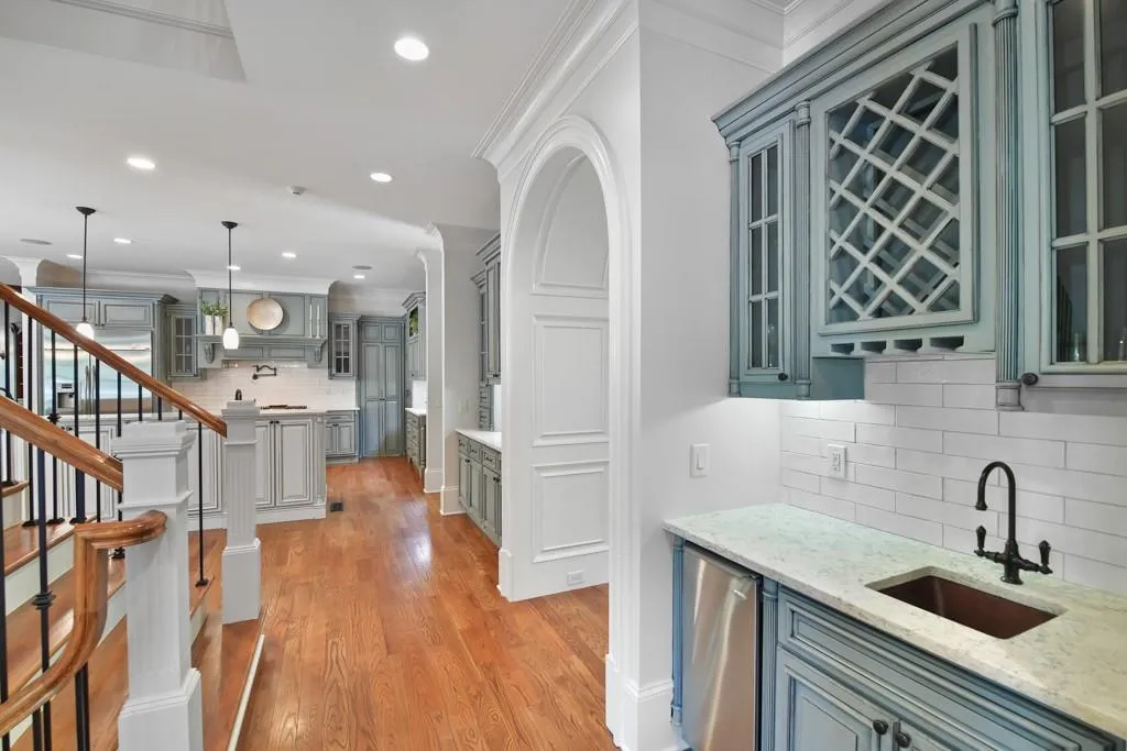 1105 Heards Ferry Road, Atlanta, Georgia 30328, 8 Bedrooms Bedrooms, ,10 BathroomsBathrooms,Residential,Sold,1105 Heards Ferry Road,6601738