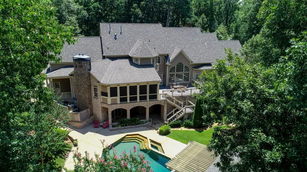 1105 Heards Ferry Road, Atlanta, Georgia 30328, 8 Bedrooms Bedrooms, ,10 BathroomsBathrooms,Residential,Sold,1105 Heards Ferry Road,6601738