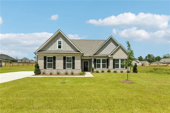 205 Flat Shoal Drive, Bonaire, Georgia 31005