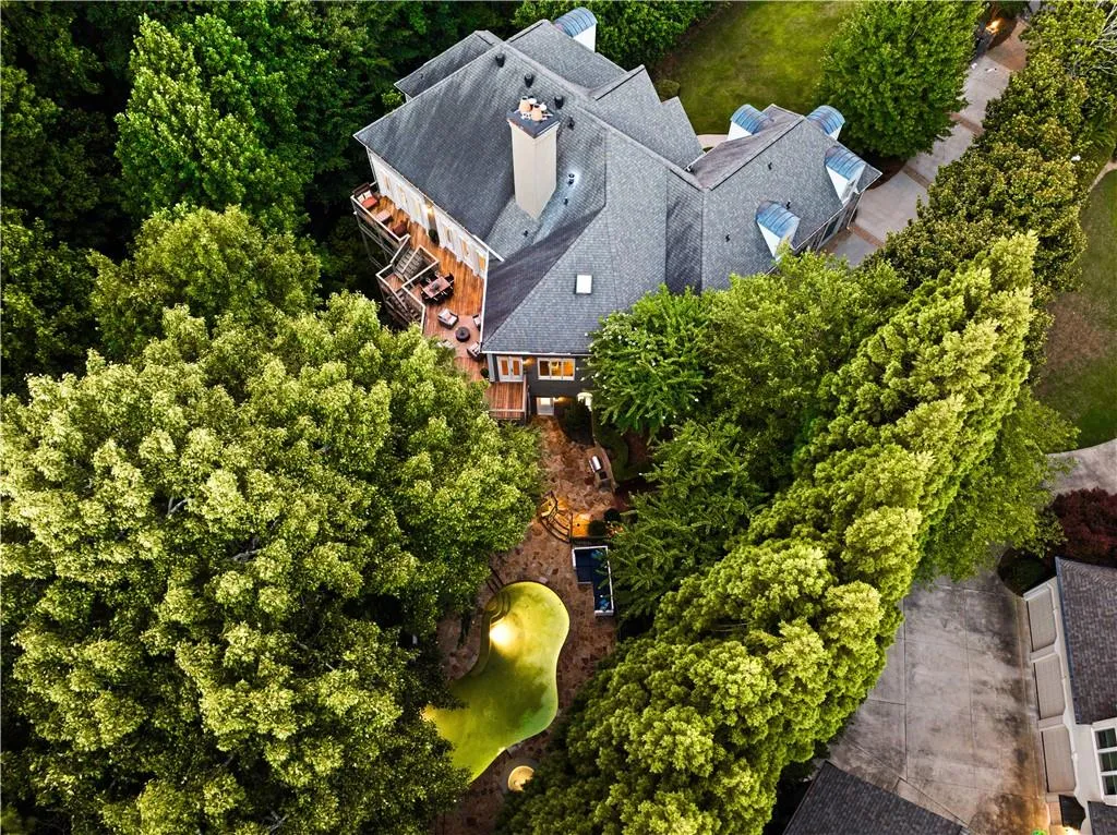 465 Montwicke Chase Nw, Atlanta, Georgia 30327, 5 Bedrooms Bedrooms, ,5 BathroomsBathrooms,Residential,Sold,465 Montwicke Chase Nw,7440382