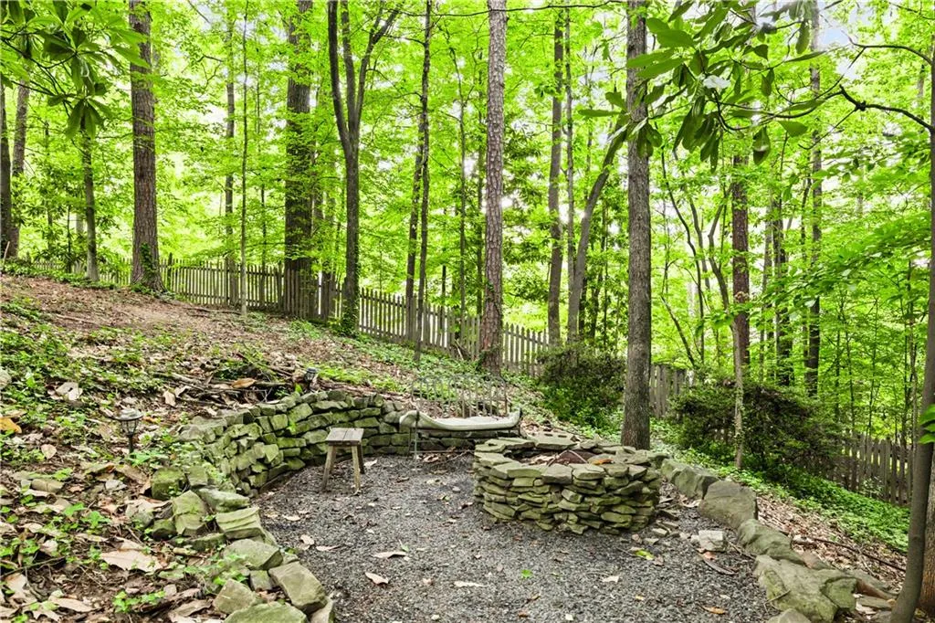 465 Montwicke Chase Nw, Atlanta, Georgia 30327, 5 Bedrooms Bedrooms, ,5 BathroomsBathrooms,Residential,Sold,465 Montwicke Chase Nw,7440382