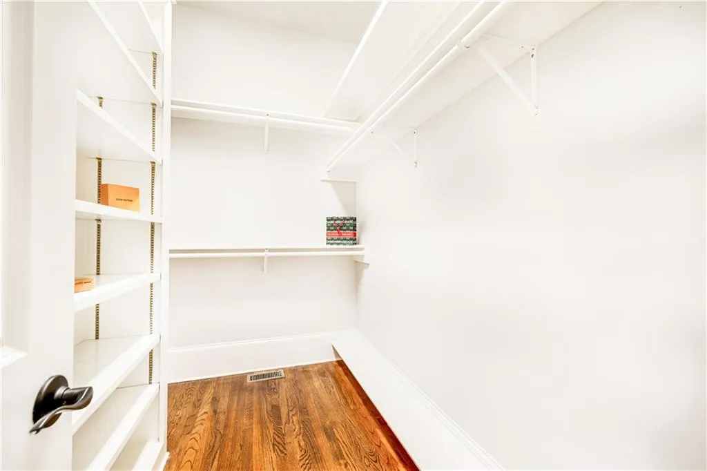 465 Montwicke Chase Nw, Atlanta, Georgia 30327, 5 Bedrooms Bedrooms, ,5 BathroomsBathrooms,Residential,Sold,465 Montwicke Chase Nw,7440382