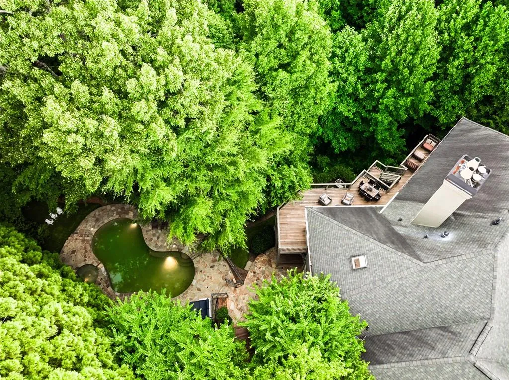 465 Montwicke Chase Nw, Atlanta, Georgia 30327, 5 Bedrooms Bedrooms, ,5 BathroomsBathrooms,Residential,Sold,465 Montwicke Chase Nw,7440382