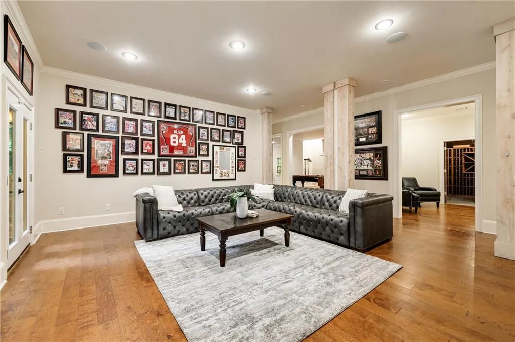 465 Montwicke Chase Nw, Atlanta, Georgia 30327, 5 Bedrooms Bedrooms, ,5 BathroomsBathrooms,Residential,Sold,465 Montwicke Chase Nw,7440382